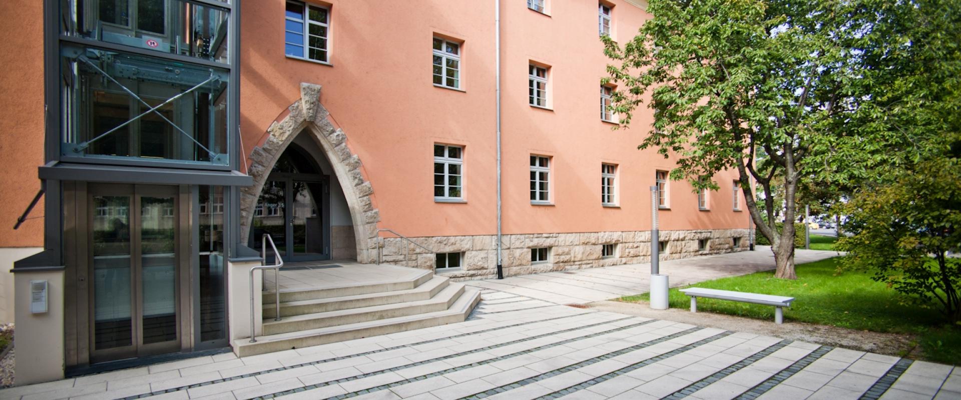 Administration building Am Anger 15