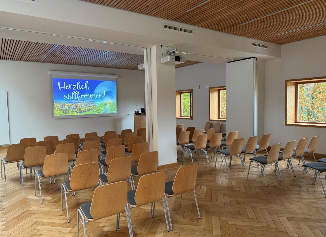 Feierabendvortragsreihe "Waldgeflüster" – Blick in den Vortragsraum